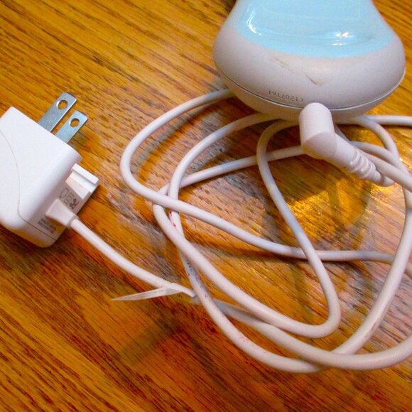 NuFACE Trinity Microcurrent Facial Toning Device - Picture 10 of 10